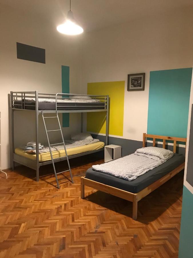Hostel Cornel Тимишоара Экстерьер фото